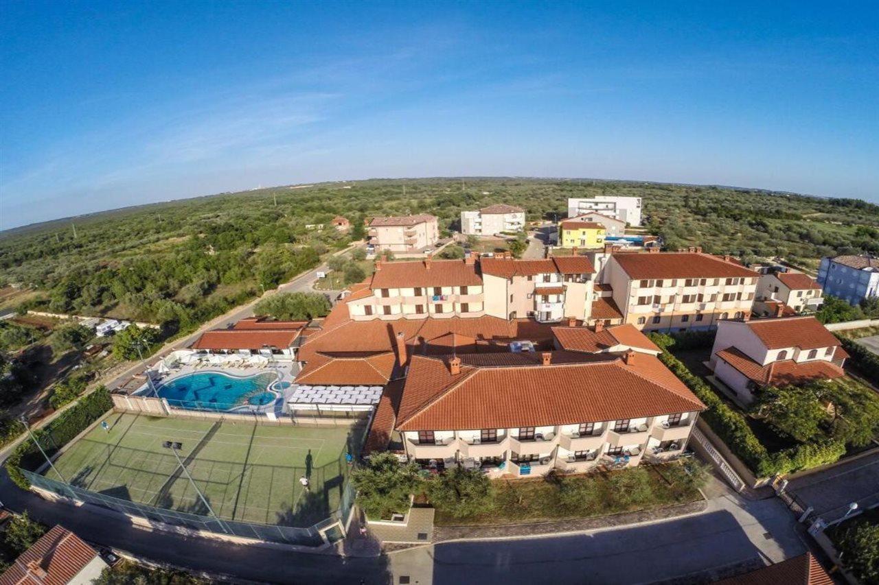 Hotel Villa Letan Фажана Екстер'єр фото