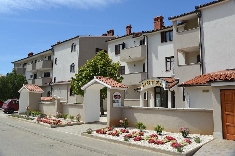 Hotel Villa Letan Фажана Екстер'єр фото