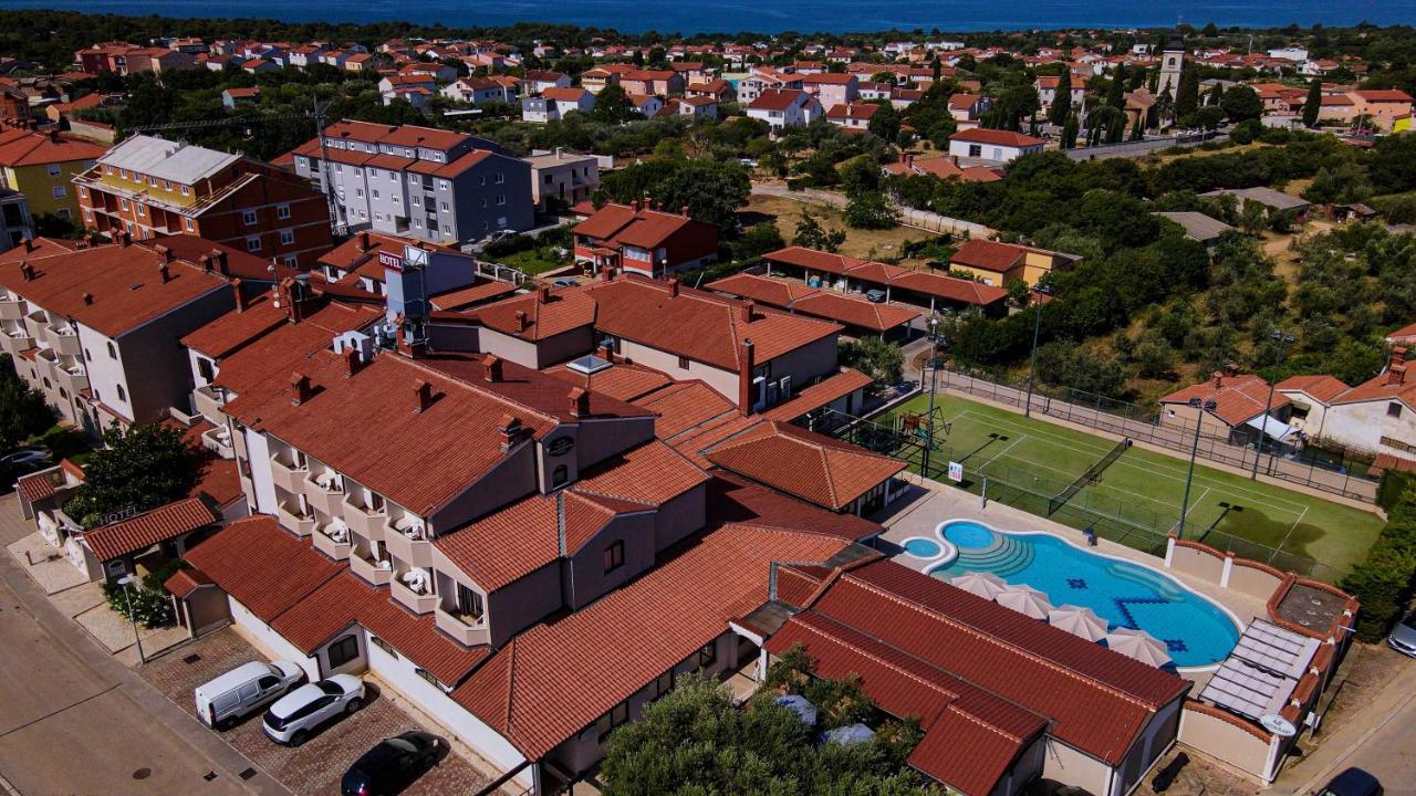 Hotel Villa Letan Фажана Екстер'єр фото